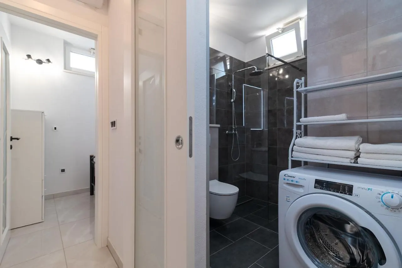 Apartment Matea Trogir 0*,  Croatia