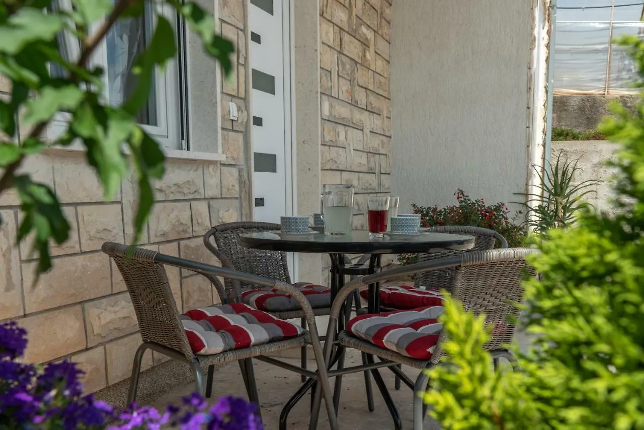 Apartment Matea Trogir 0*,  Croatia