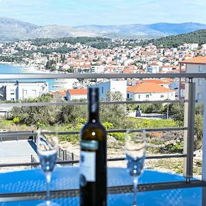 Luxury With Swimming Pool Ana Apartment